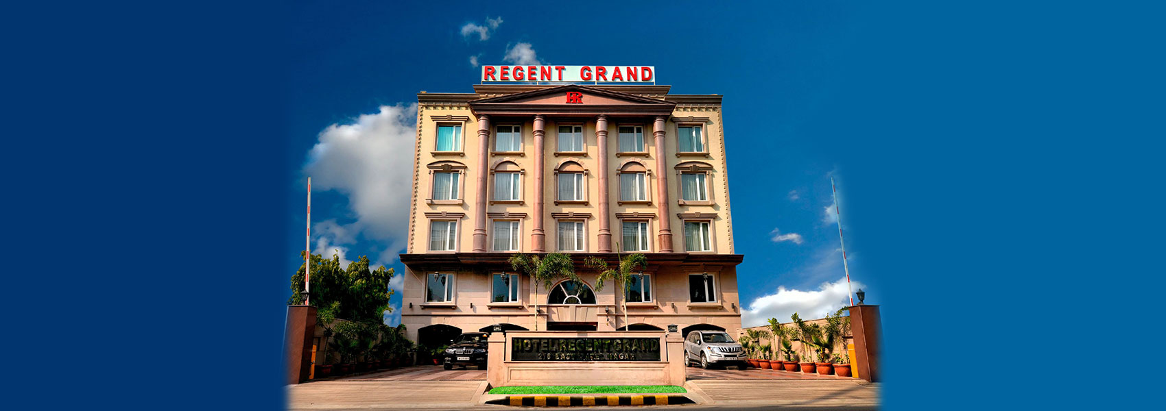 Front view of hotel regend grand